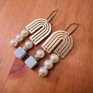 Blue Ocean & Pearls Earrings